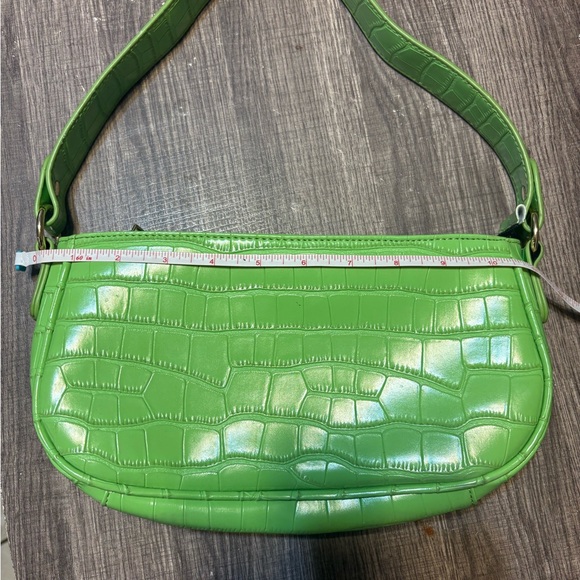 Green Croc-Embossed Shoulder Bag - Picture 3 of 4
